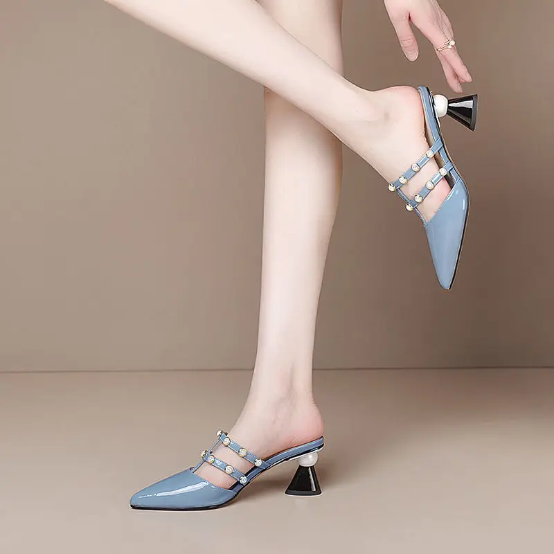 2023 Summer New Soft Patent Leather Pointed Toe Toe Sandals and Slippers Pearl High Heel Shaped Heel Fashion Women's Shoes