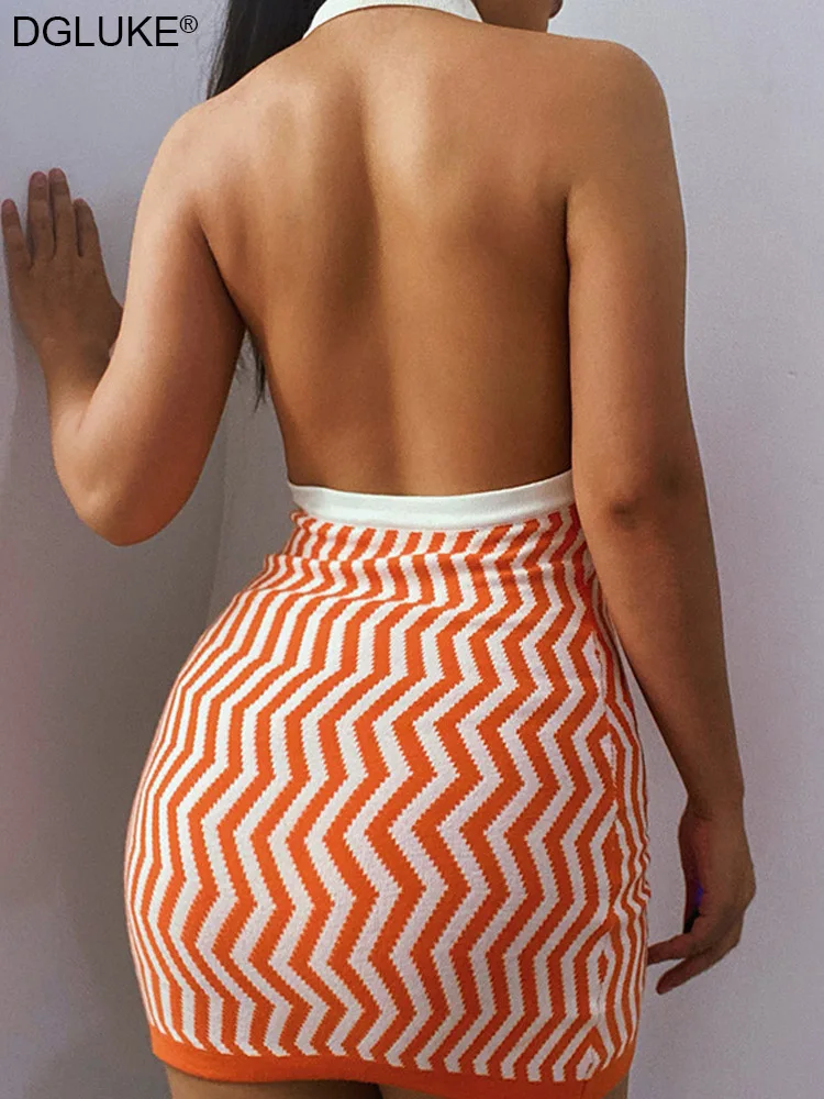 Женское трикотажное мини-платье с лямкой на шее и открытой спиной | Женская