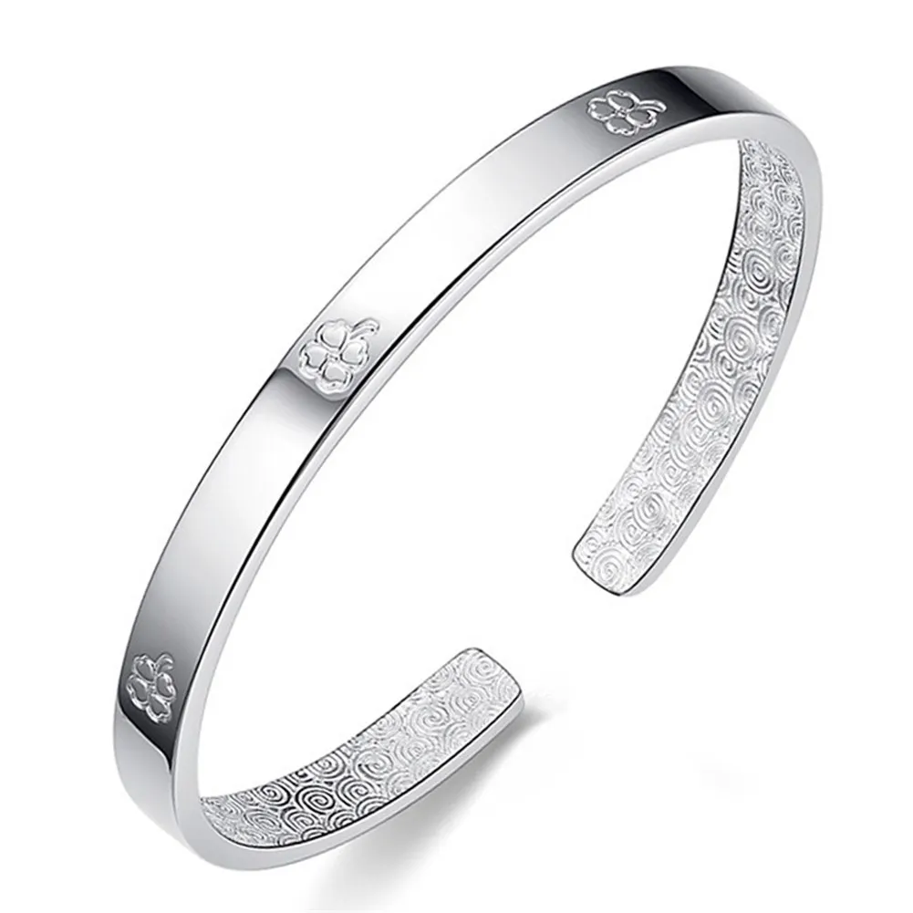 

Fashion Four-leaf Clover Silver Bracelet Women's Silver Plated Glossy Bracelet Jewelry Student Opening Simple Bracelet