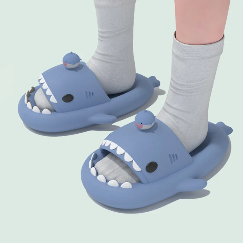 

Summer Unisex Shark Slippers Women Flat Bottom Bedroom Non-Flip Flops Men Home Slides Couple Outdoor Indoor Funny Slippers 2022