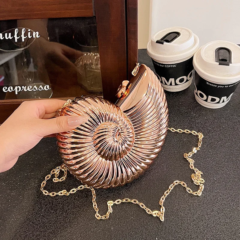 Новинка 2024 модная женская сумка-ракушка мини-сумка для наушников с красным