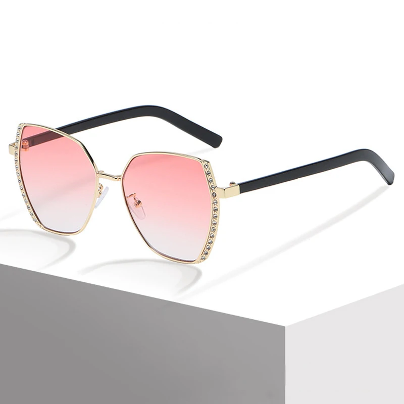 

Fashion Rhinestone Diamond Cubic Zirconia Sunglasses For Women Men Luxury Vintage Design Female Car Driving Metal Glasses Shades