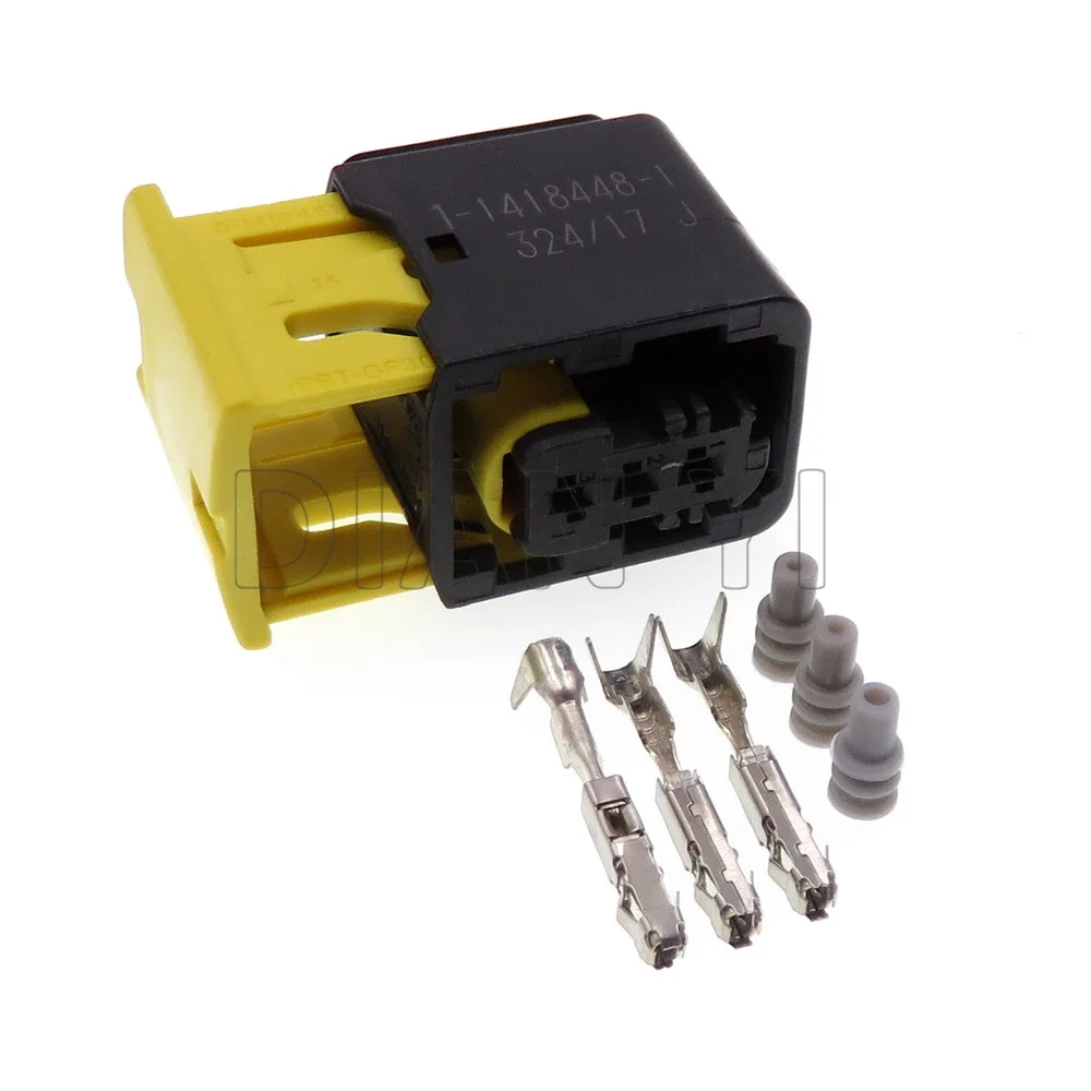 

1 комплект, 3-контактный автомобильный док-коннектор «папа-мама» в сборе переменного тока для Benz BMW 1- 1418448 -1 1- 1670730 -1 Автоматическая водонепроницаемая вилка с кабелями