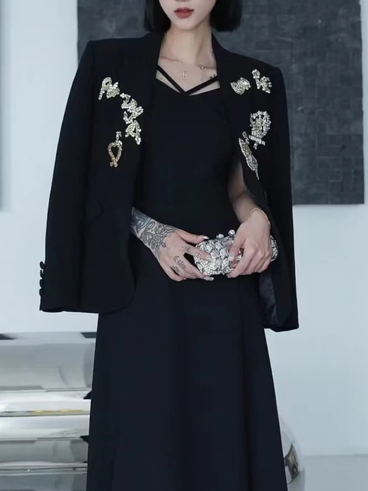 Женский блейзер с вышивкой TWOTWINSTYLE черный элегантный отложным воротником