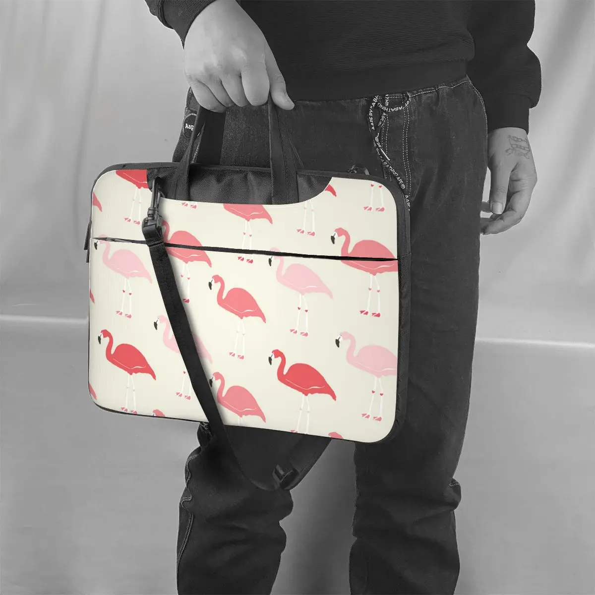 Рисунок 6 - Чехол-портфель для ноутбука с 