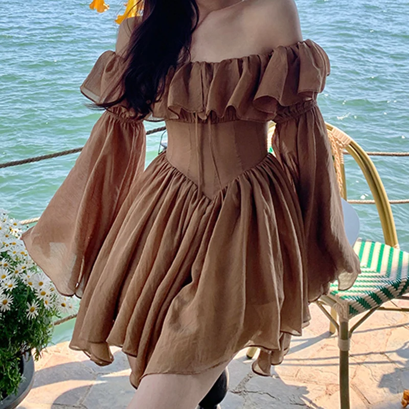 

Lotus Leaf Cascading Waist One-Shoulder Lantern Long-Sleeved Beach Vacation Leisure Fashion Solid Color Princess Suspender Dress