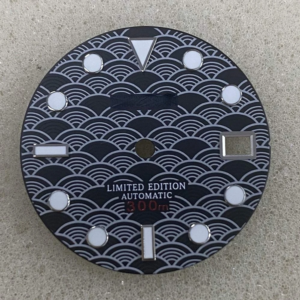 S Retrofitting Watch Accessories Retrofitting Dial 28.5mm Watch Dial Green Glow Fit Nh35NH36 Movement