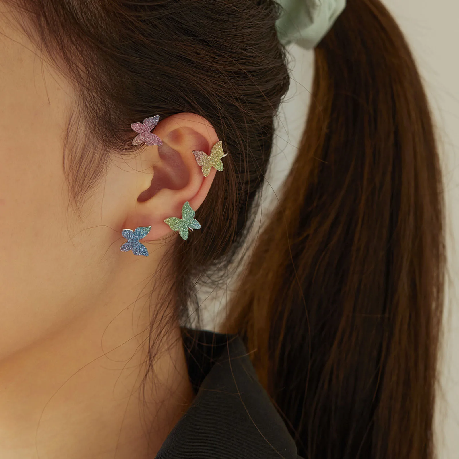 

Creative Fashion Copper Ear Cuff Clip On Stud Wrap Earrings Multicolor Butterfly Animal Earrings For Women 5.5cm x 4cm, 1 Piece