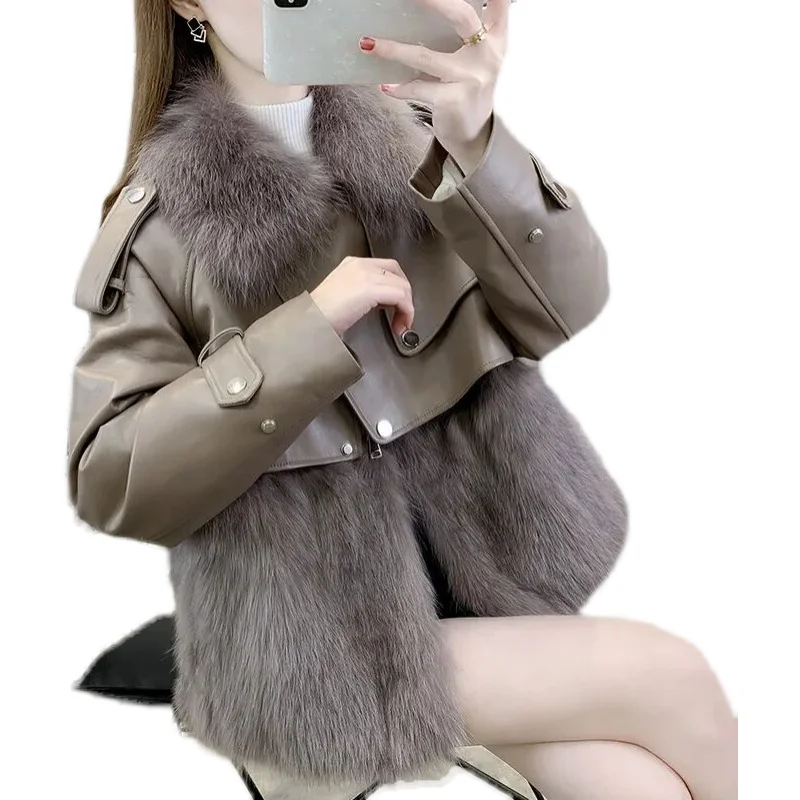 

2022 New Autumn Winter Women's New Short Faux Fur Coat Patchwork Leather Jacket Slim Fashion Warm Plush Tops Famale Clothing