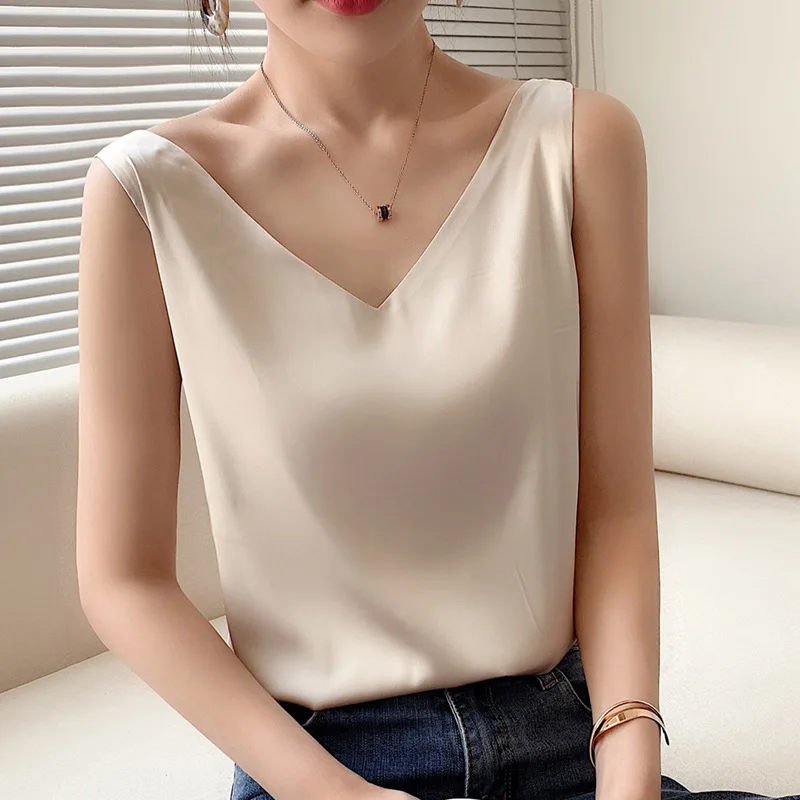 Summer V-neck Suspender Vest Female Ice Satin Silk Camisole Women Outer Wear Sleeveless Top with Small Suit Inner Base Shirt