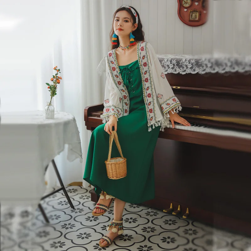 

Ethnic style horn sleeve embroidered sunscreen clothes + lace up suspender long skirt suit new two-piece female summer suit