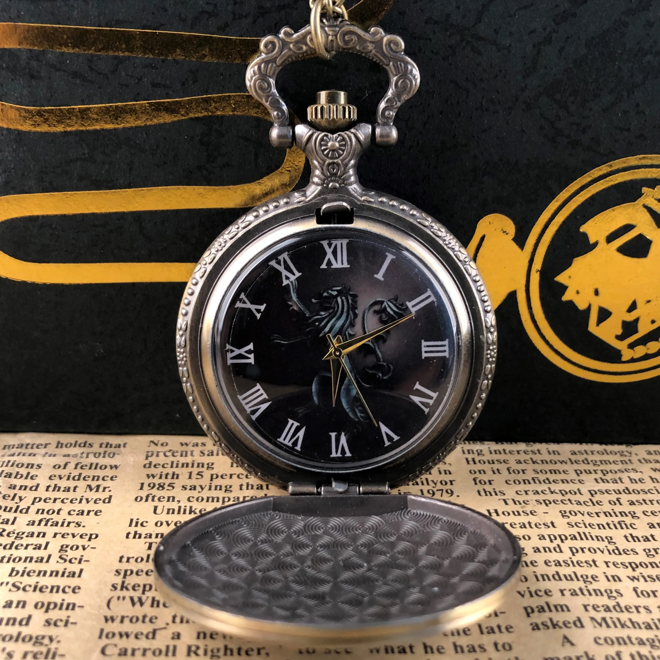 Рисунок 2 - Классические бронзовые кварцевые