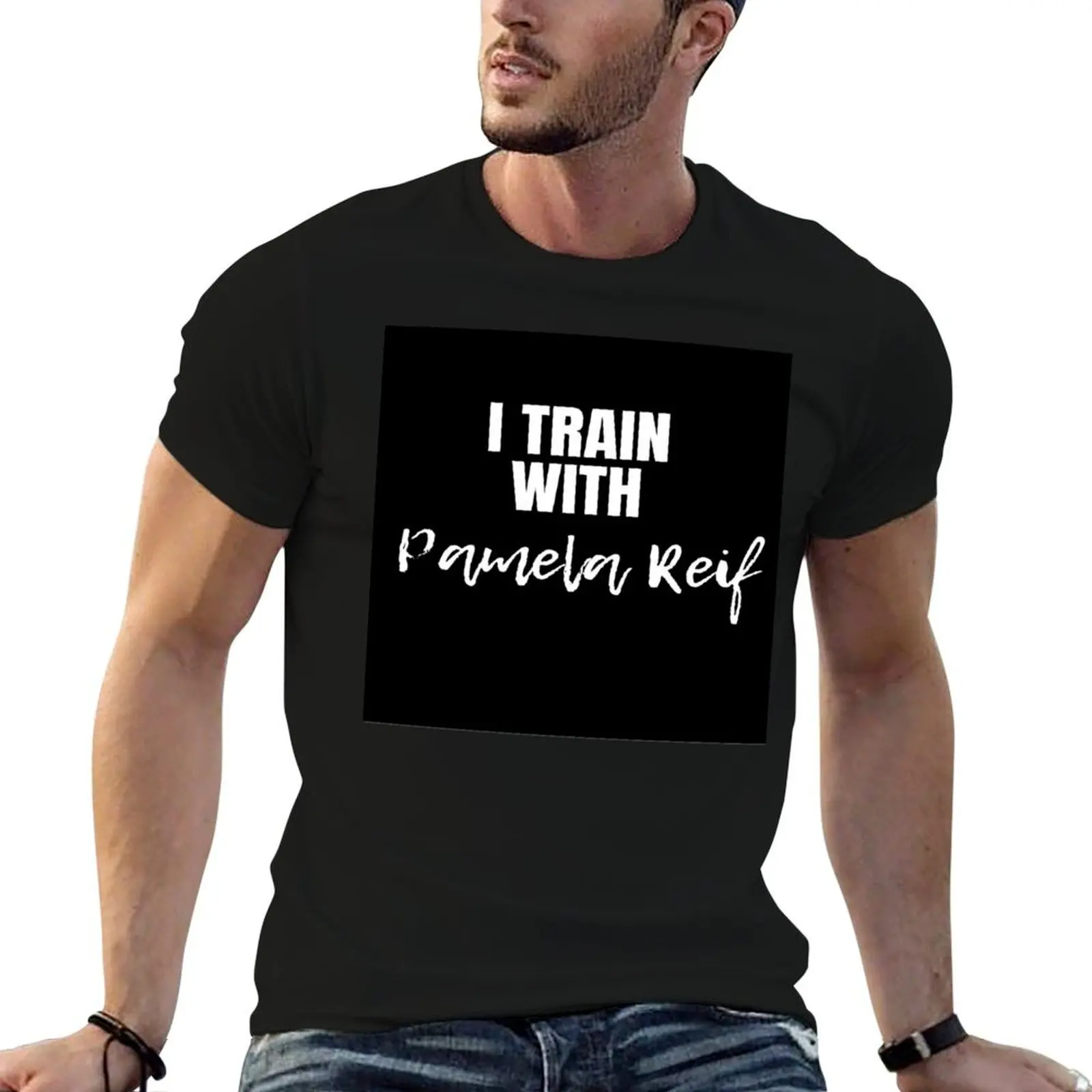 Я поезю с ПАМЕЛА РЕИФ. Футболка и товары. большого размера изображением животного