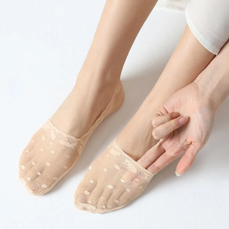 Женские кружевные невидимые носки, силиконовые Нескользящие сетчатые дышащие удобные универсальные женские шелковые носки с защитой от падения пятки Y119