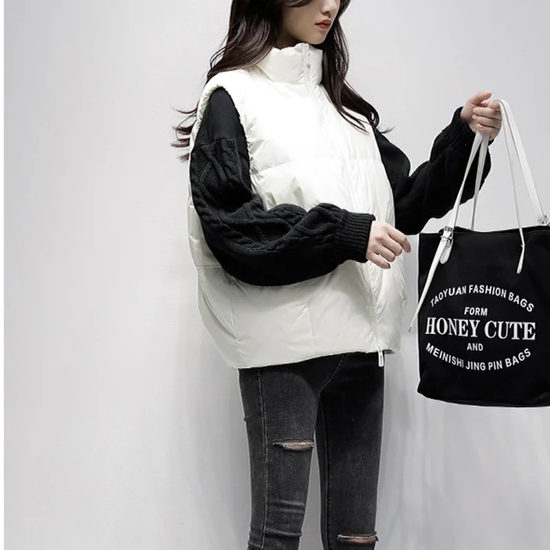 Winter 2023 Warm Vest Women Sleeveless Jacket Light Warm Waistcoat Down Vest Female Sleeveless Coat Thick Waistcoat Tops parka