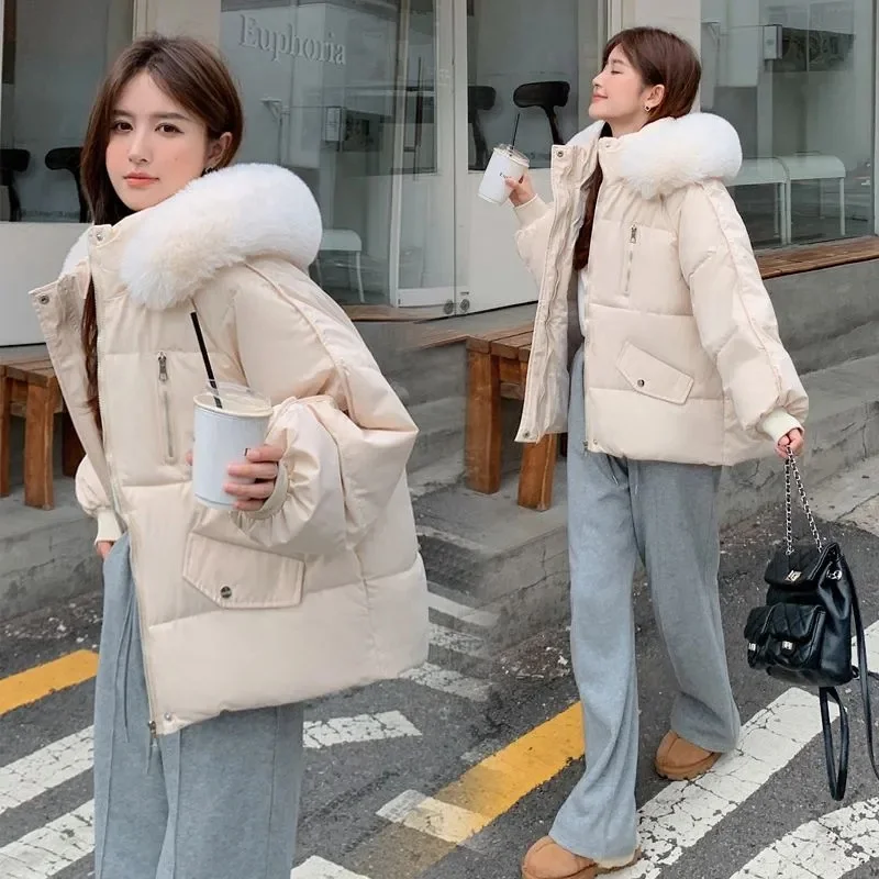 Женская зимняя куртка с капюшоном