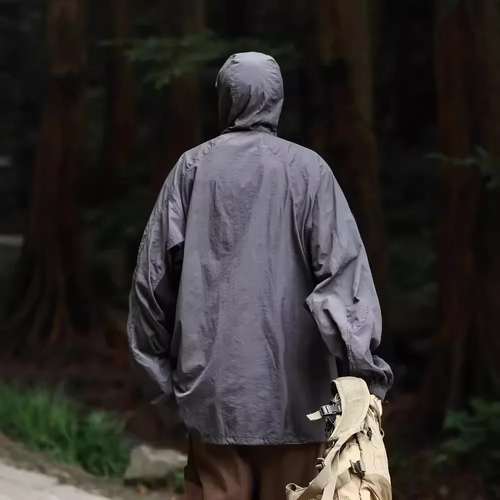 Летняя солнцезащитная куртка с цветными блоками мужская легкая дышащая