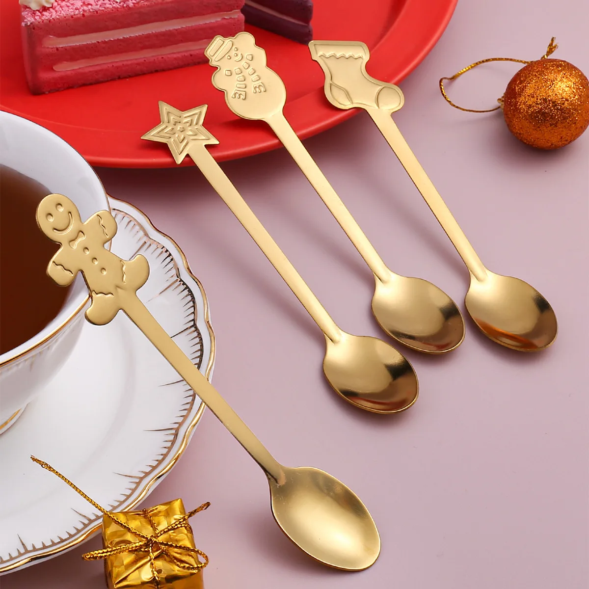 2PCS Dinner Set Christmas Party Tableware Kawaii Snowman Socks Star Dessert Coffee Gold Spoons Gift Box for Friends Cutlery Set