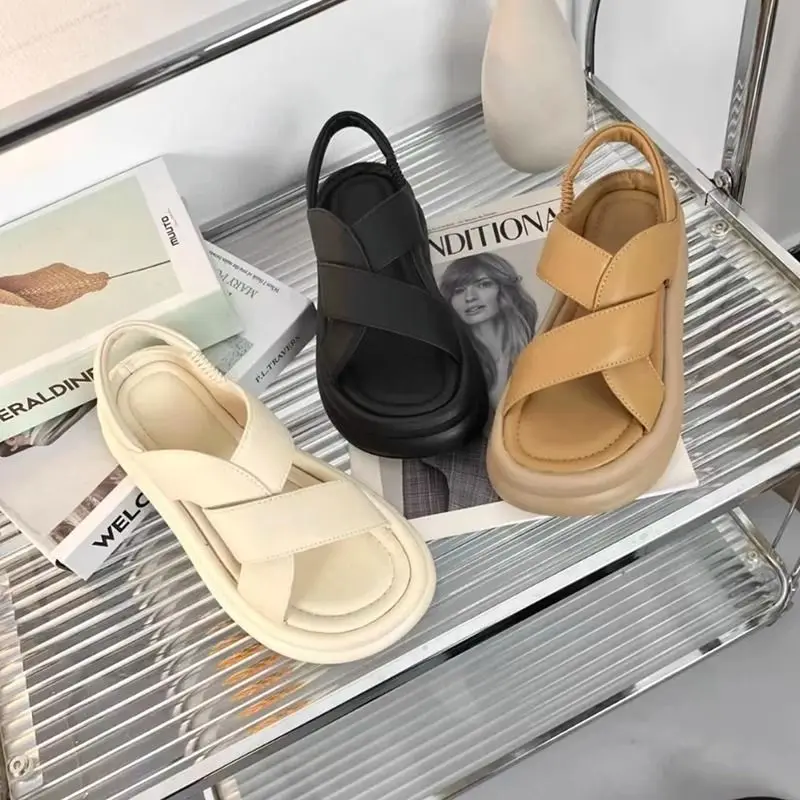 Summer New Soft Sandals Women's Thick Sole Hollow Breathable Mesh Roman Sandals Flat and Simple