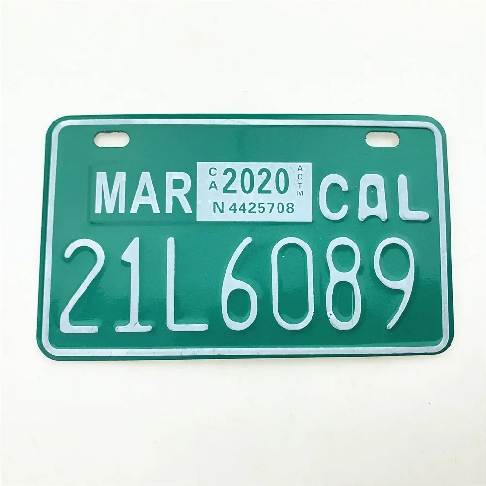 

Мотоциклетный электрический индивидуальный номерной знак, алюминиевый декоративный номерной знак для отправки универсальных винтов