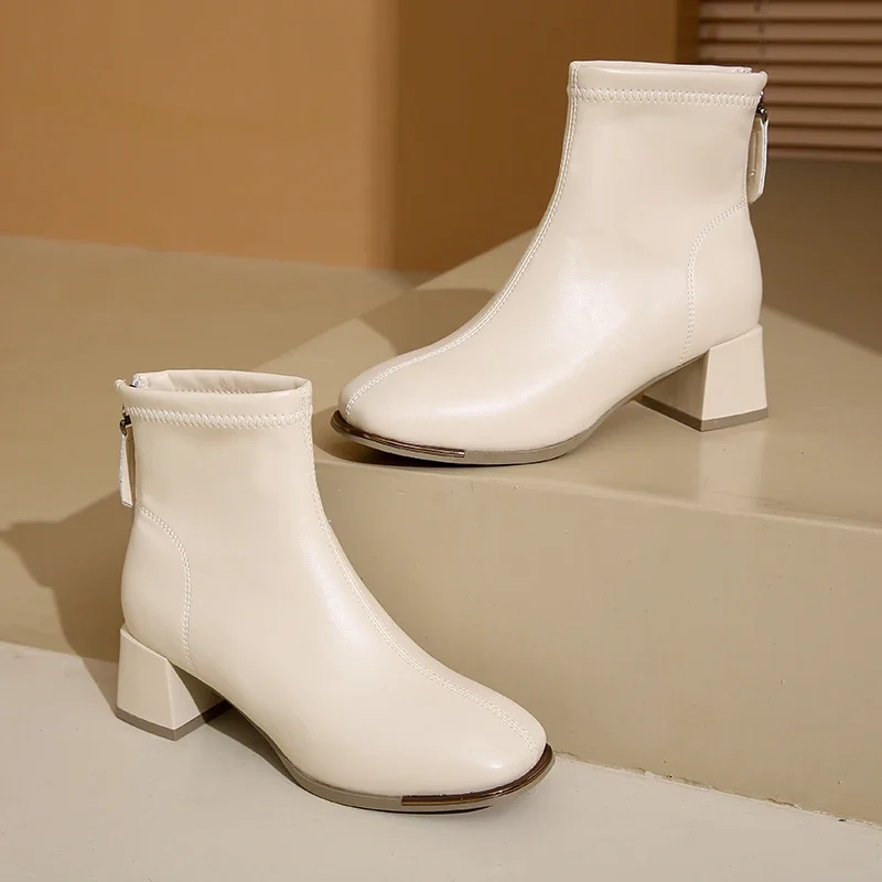 Новинка зимы 2024 модные сапоги в британском стиле на молнии сзади женские грубом