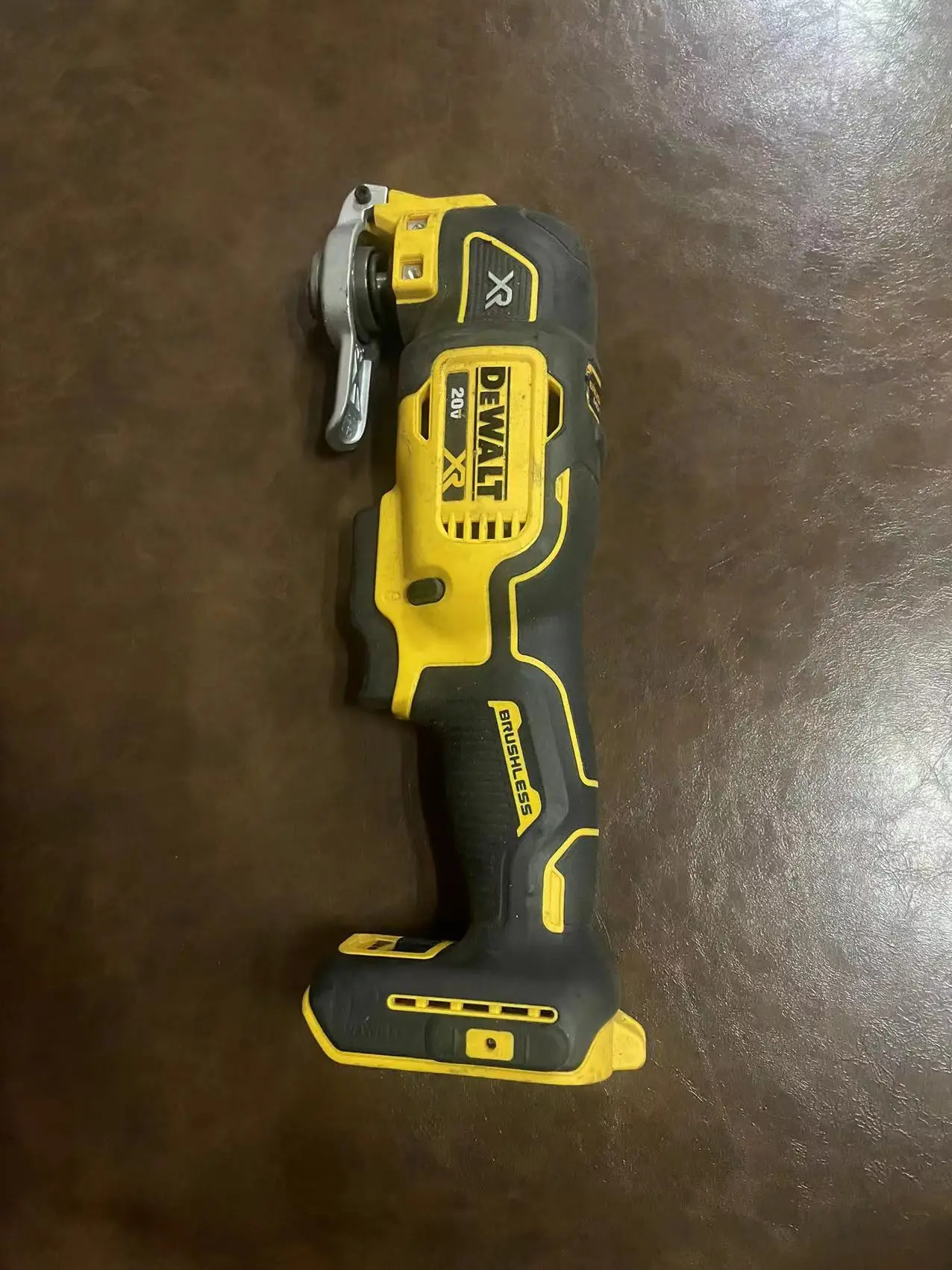 DEWALT DCS356B 20V MAX XR Cordless 3-Speed Oscillating Multi