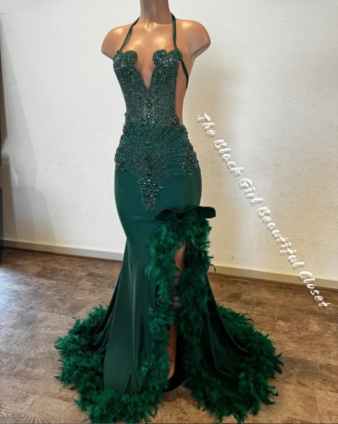 Винтажная темно-зеленая бретелька через шею модель 2024 блестящая украшенная