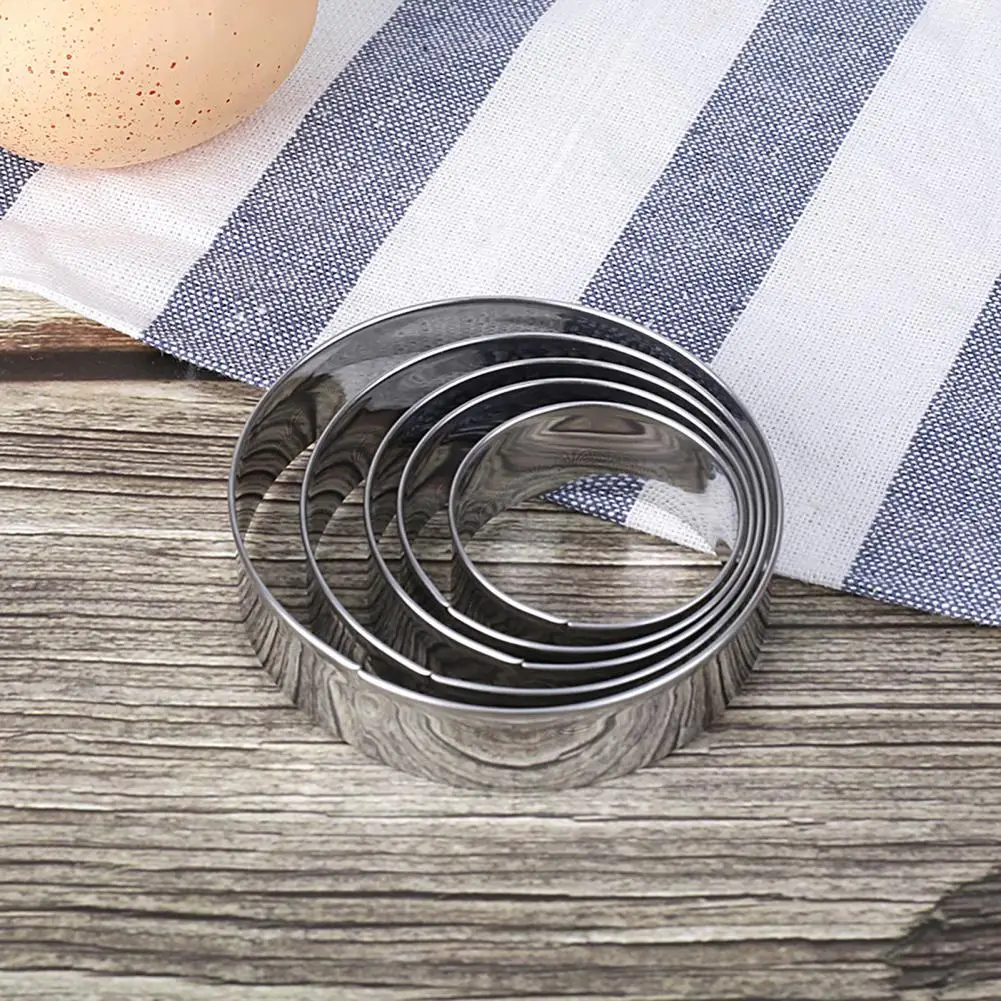 

5Pcs/Set Multifunctional Stainless Steel Round Biscuit Mold Cookie Cutter Kitchen Accessories for Cutting Cookies