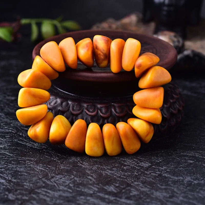 Желтый браслет с медовым воском и янтарным куриным маслом минималистичный