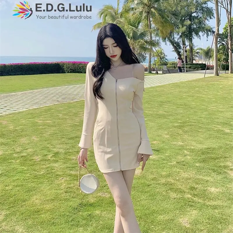 

EDGLuLu Spring Summer Fashion V-neck Zipper Long Sleeves Back Bodycon Dresses For Women 2022 Vestidos Elegantes Para Mujer 0221