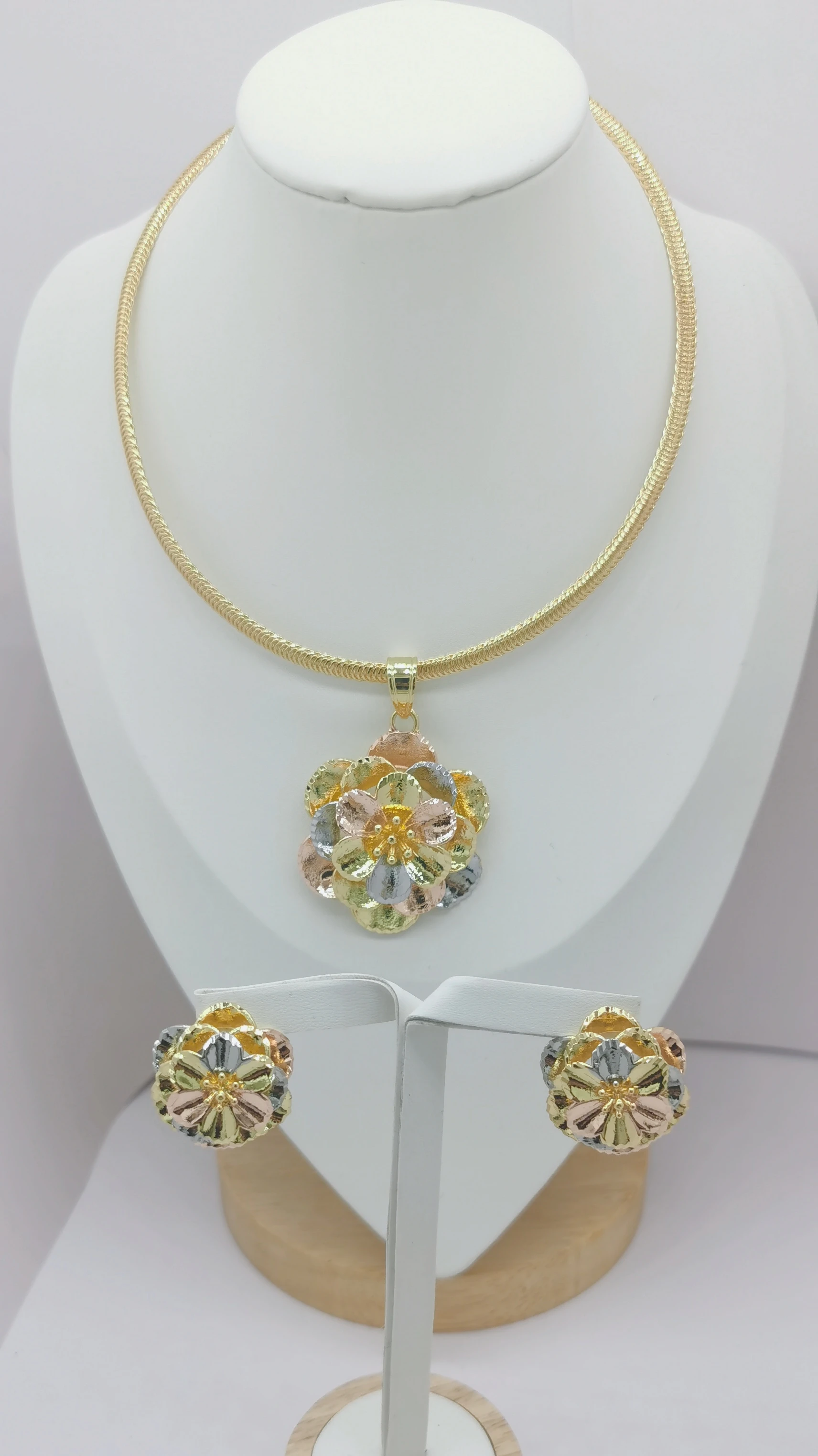 

2022 New Design Sets for Women African Italian Gold Plated Jewelry sets