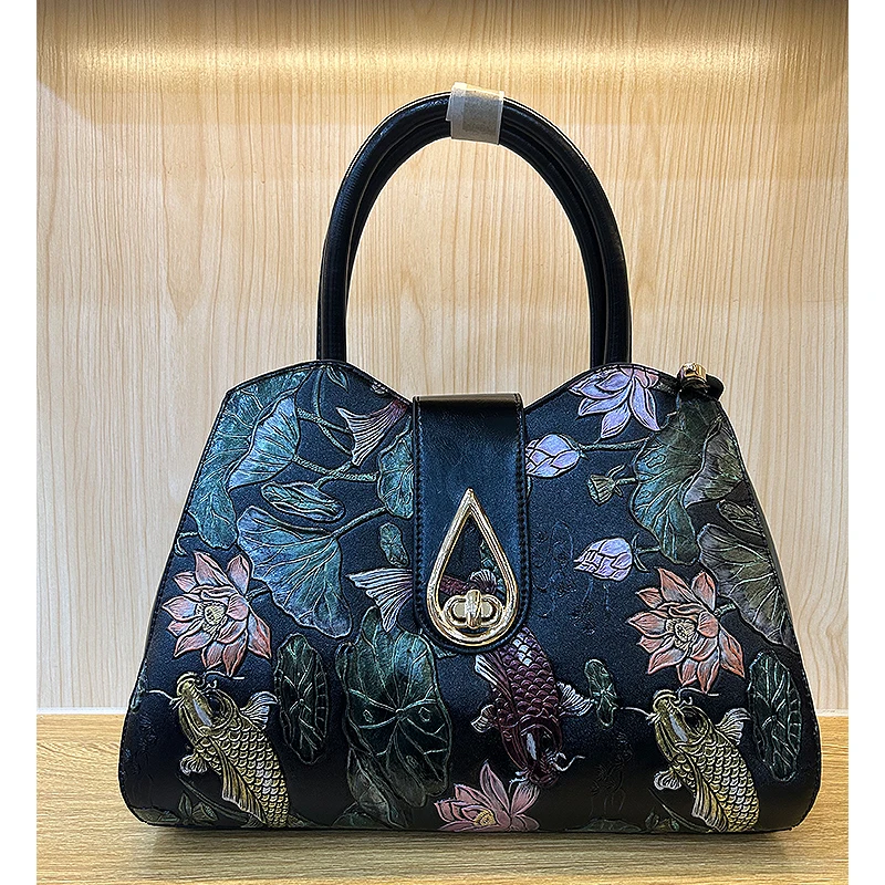 

Genuine leather fashion trend embossed handbag, crossbody bag, shoulder bag for women, European and American retro