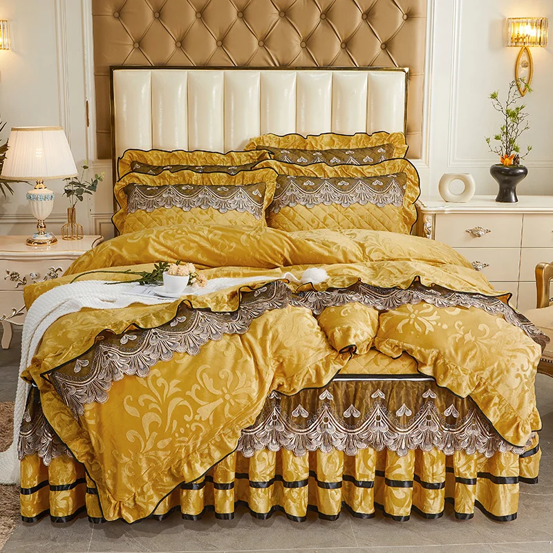 

Luxury Winter Thicken Gold Yellow Crystal Velvet Bedding Set Lace Embroidery Duvet Cover Quilted Bed Skirt Bedspread Pillowcases