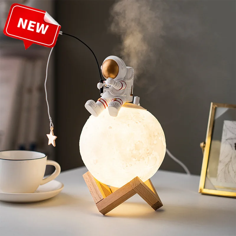 

Small Night Light Office Astronaut Decoration Birthday Aromatherapy Spaceman Humidifier Bedroom Desktop Desk Home