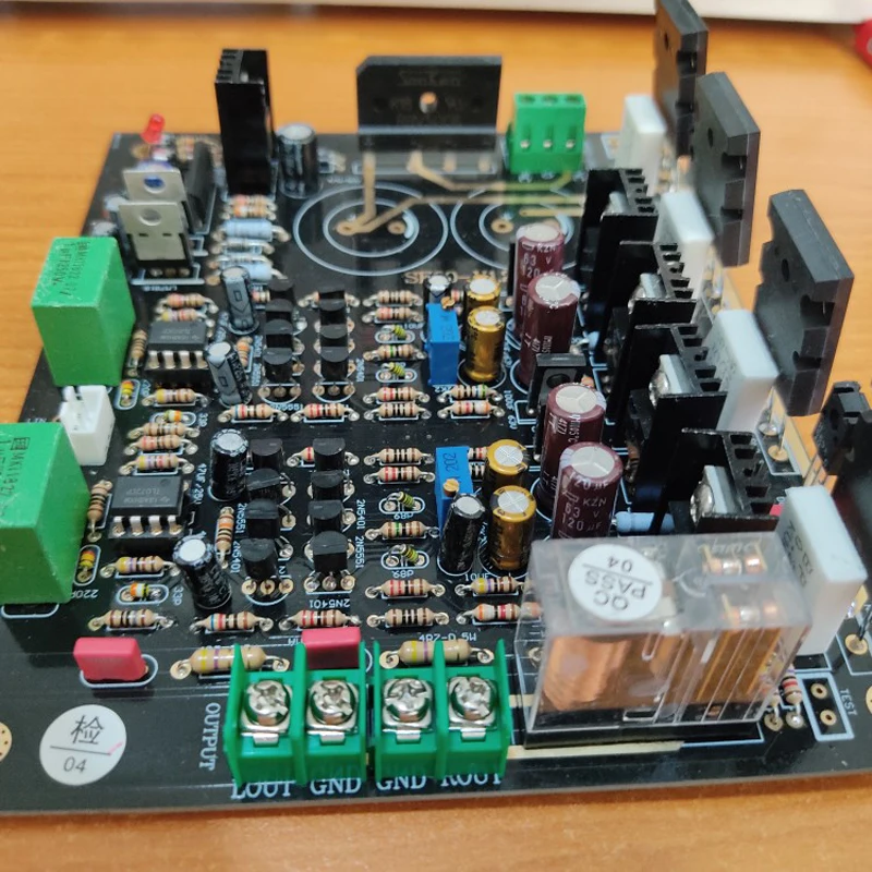 M4 имитация британской цепи седана SF60 двухканальный стереоусилитель 150 Вт * 2 Super