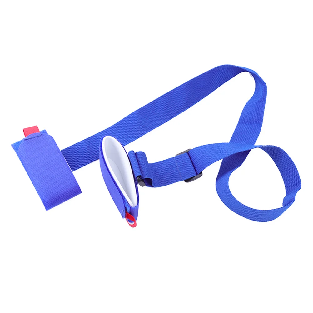 Ремень для лыж и сноуборда с регулируемыми плечевыми ремнями, ручкой и защитой крепления (синий и красный)