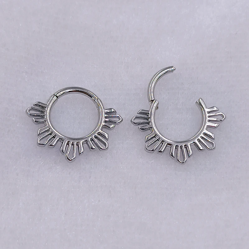 

QIANYE 2022 Newest FLower Lace Daith Nose Rings Septum Jewelry Cartilaged Clicker Conch Helix Piercing 316 Surgical Steel 16G