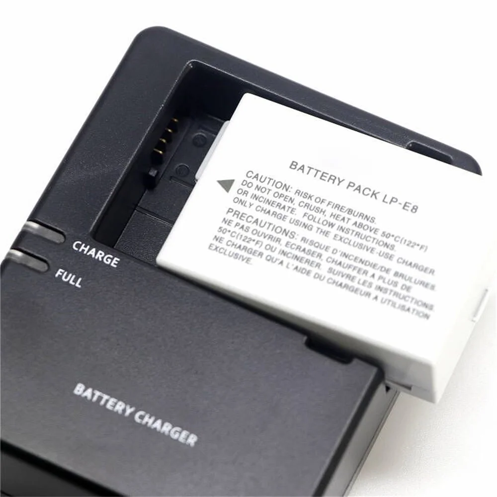 Новый аккумулятор для фотоаппарата 1120 мАч LP-E8 LPE8 + зарядное устройство E8E Canon 550D 600D