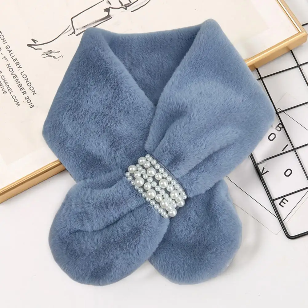 Перекрестный шарф с имитацией жемчуга и пряжкой из искусственного кроличьего