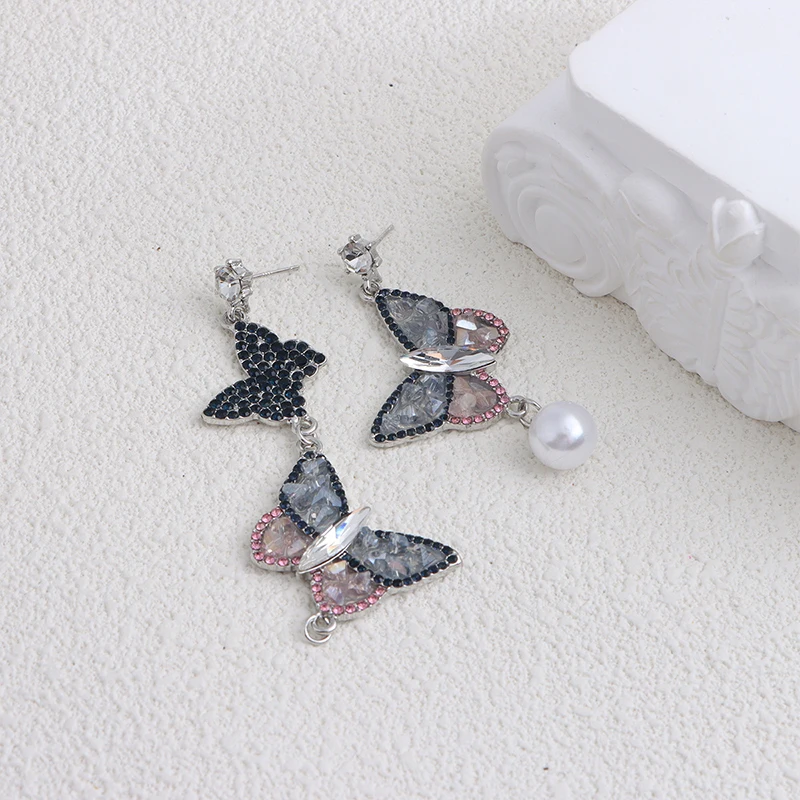 

Silver Needle Earrings Super Fairy Temperament Crystal Butterfly Pearl Earrings Fringe Design Sense Studs Retro Earrings Female