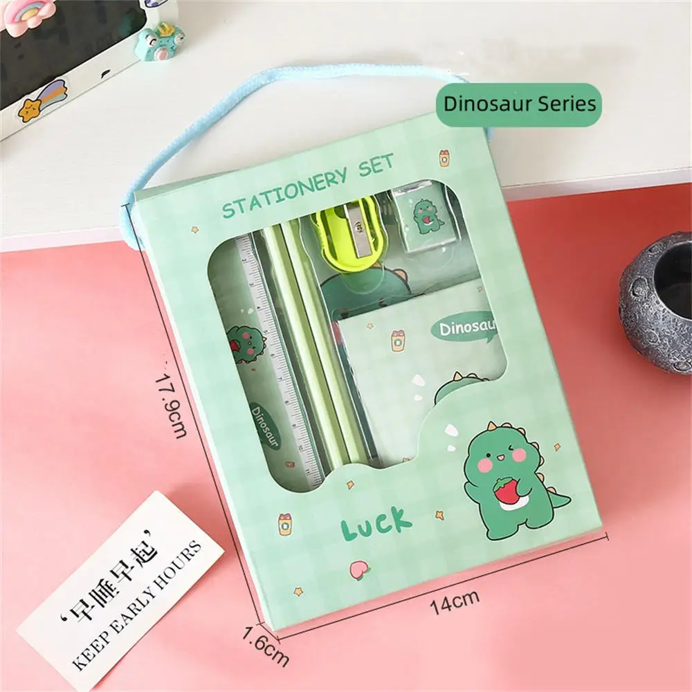 

Набор канцелярии с героями мультфильмов