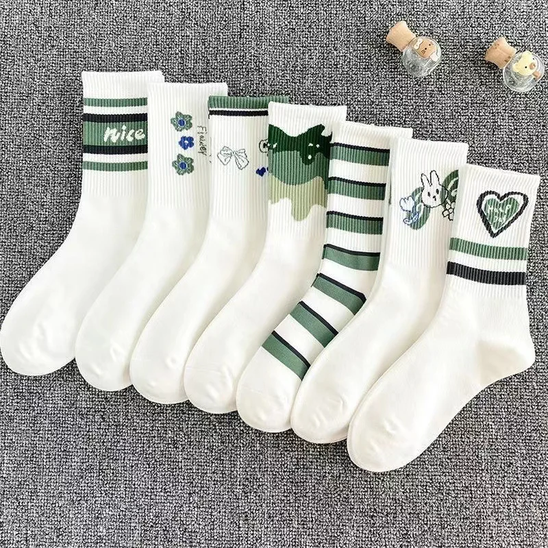 

Необычные Модные Цветные белые зеленые милые носки в студенческом стиле модные Универсальные женские носки милые удобные носки с принтом