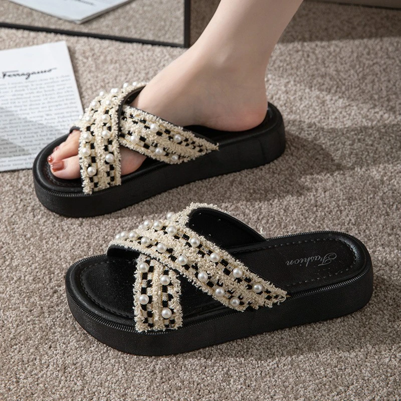 Summer Thick Bottom Women Slippers with Pearl Fashion Outdoor Sandals Female Open Toe Beach Shoes Home Bathroom Flip Flops