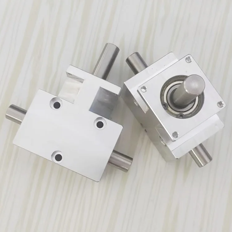 

Шестерня угловая 1:1 алюминиево-медного сплава double output