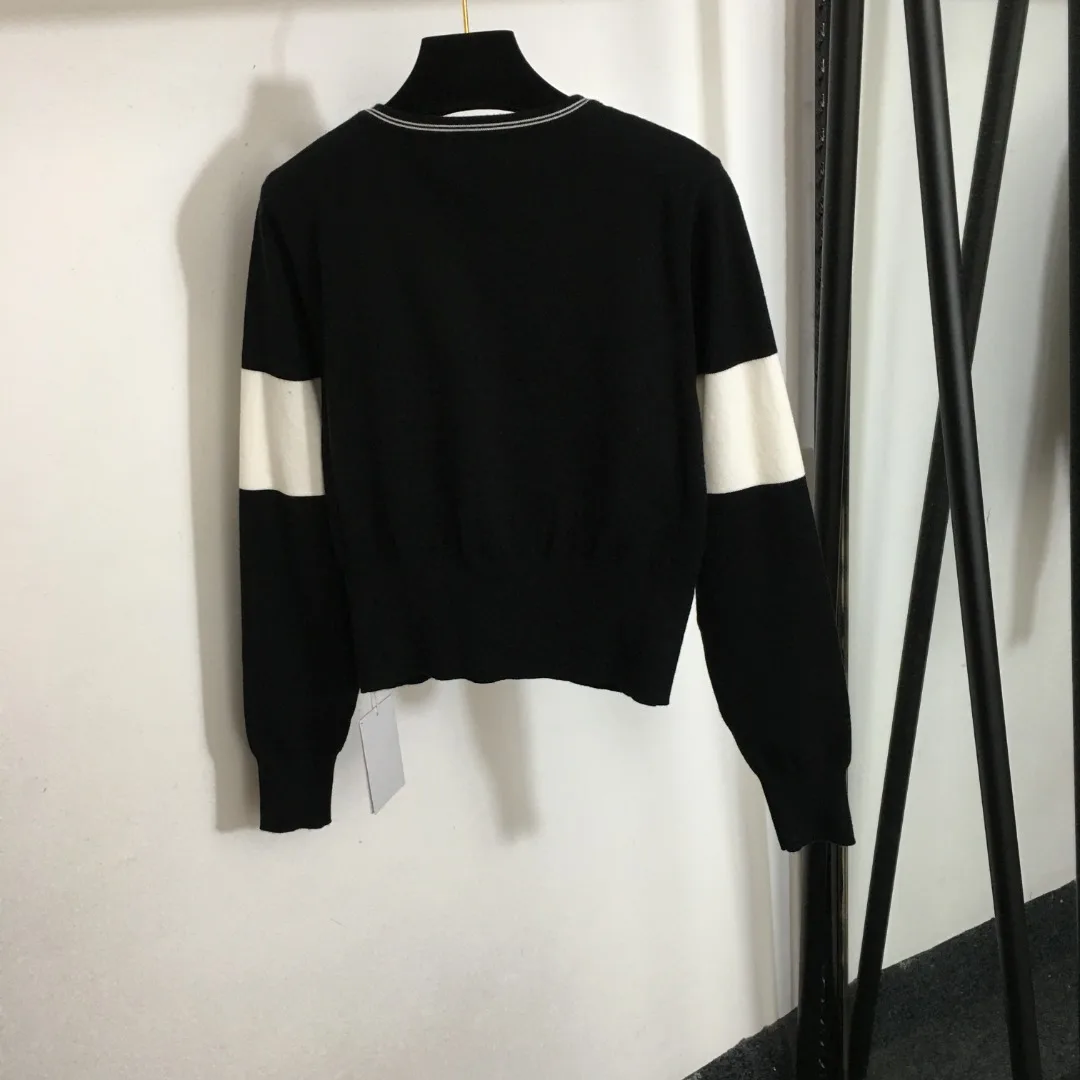 Рисунок 2 - 23 новый вязаный кардиган с вышивкой