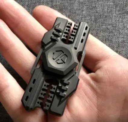 

Second-hand product EDC LAOWU fingertip gyroscope