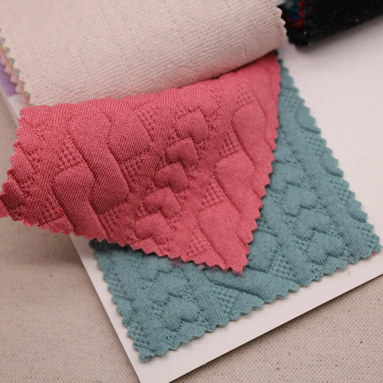 Жаккардовая трикотажная ткань с 3D цепочкой 350 г для курток шорт платьев домашней