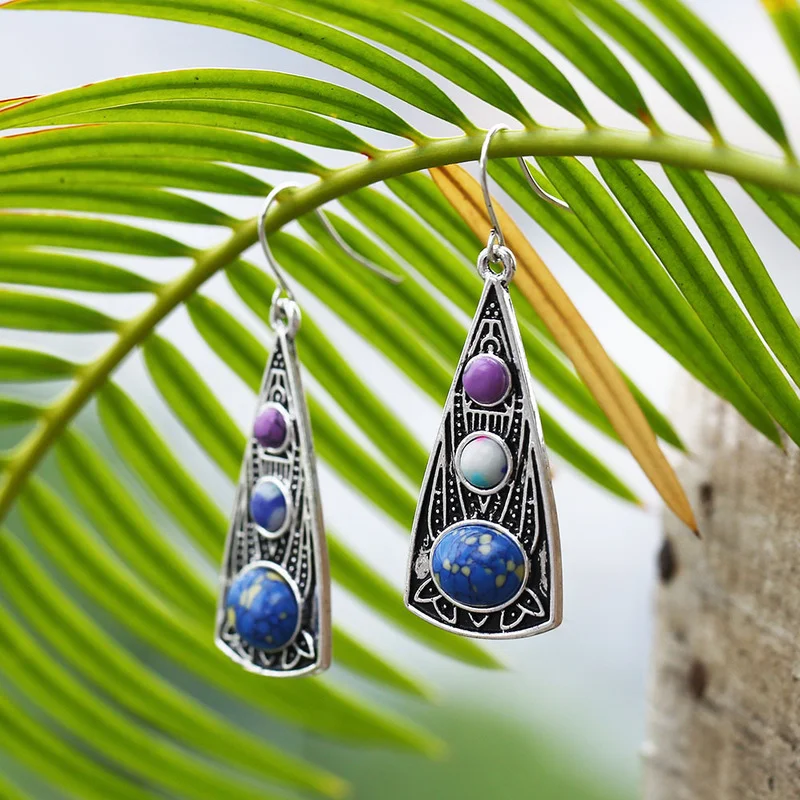 

Fashion Creative Triangle Amethyst Opal Earrings Vintage Silver Plated Two-tone Color Stone Pendant Earrings