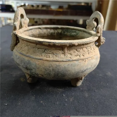 

Exquisite Antique Shuanglong Three-legged Incense Burner Ornament