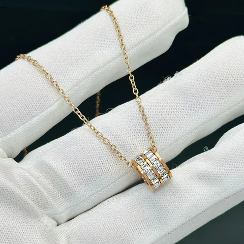 Кулон из нержавеющей стали с кристаллами